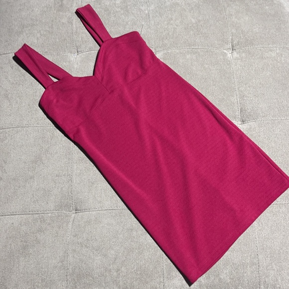 🥰🥰Forever 21 Sleeveless Mini Dress🥰🥰 - Picture 3 of 10